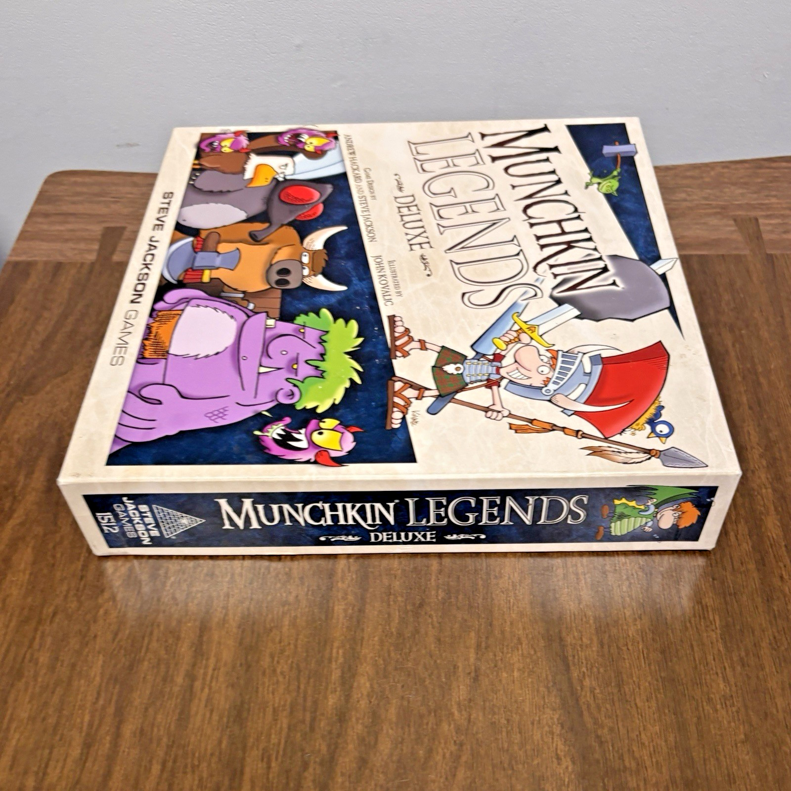 Munchkin Legends Deluxe Board Game – Steve Jackson Games – 3-6 Players Ages 10+
