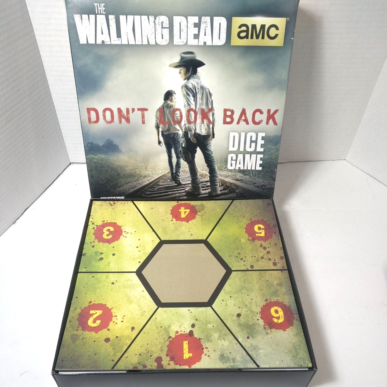 AMC The Walking Dead Don’t Look Back Dice Board Game 2014 Cryptozoic COMPLETE