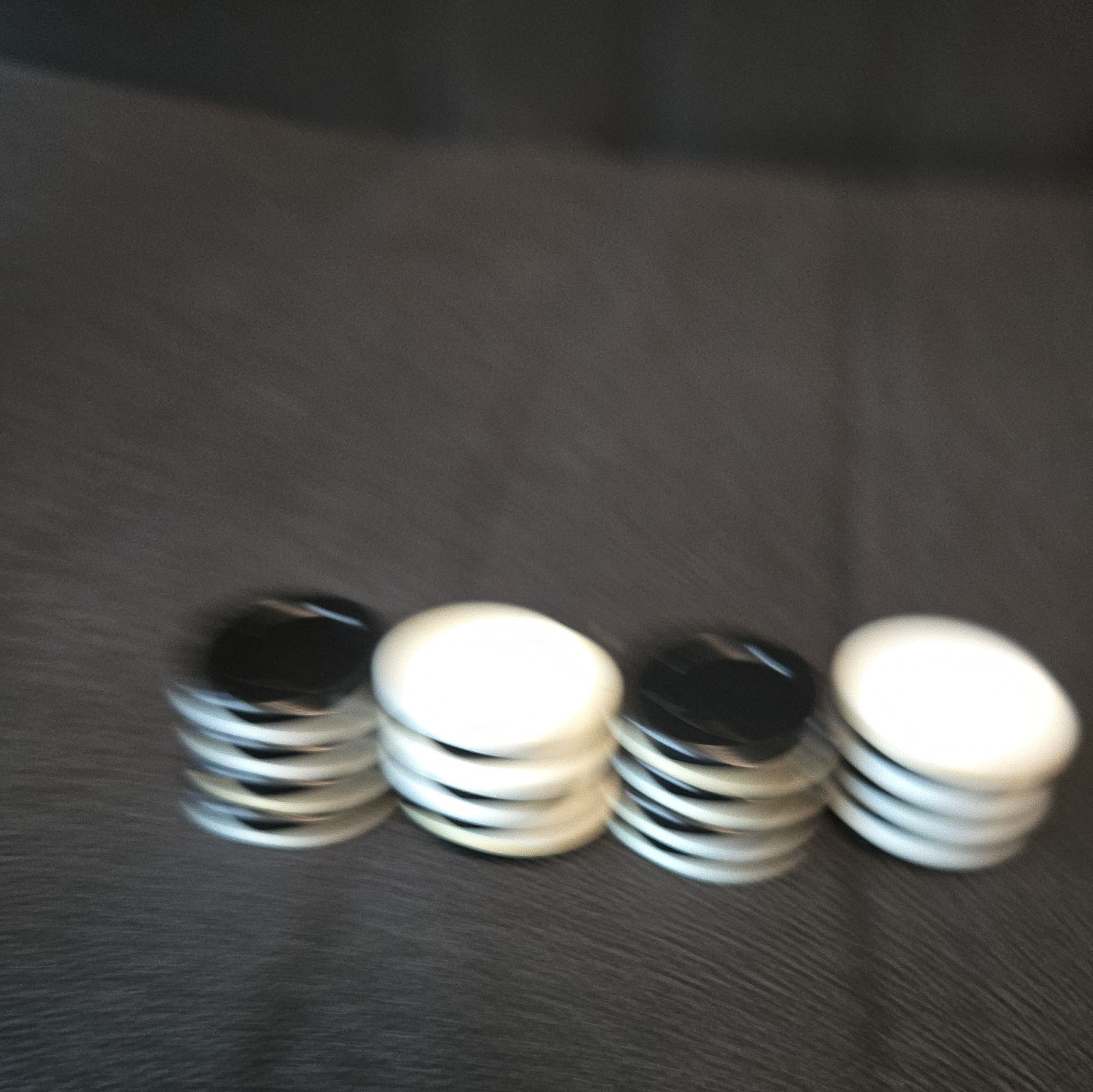 Othello – Replacement Game Pieces lot of 16 Black and White