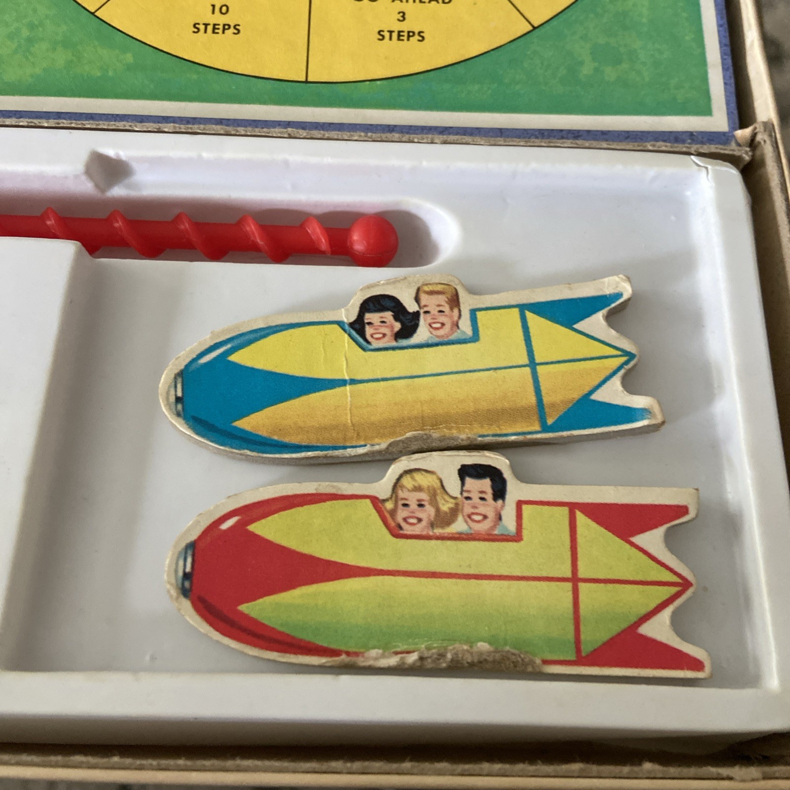 Walt Disney’s Disneyland Board Game 1965 COMPLETE Vintage Wear