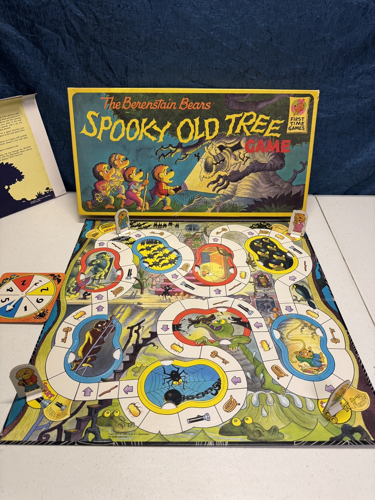 The Berenstain Bears SPOOKY OLD TREE Board Game 1989 COMPLETE