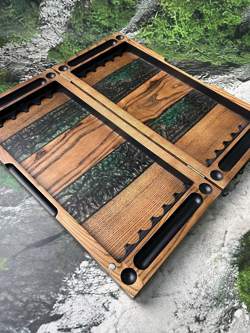 Green Epoxy River Backgammon Set | Natural Wood Luxury Game Board 50×50 cm