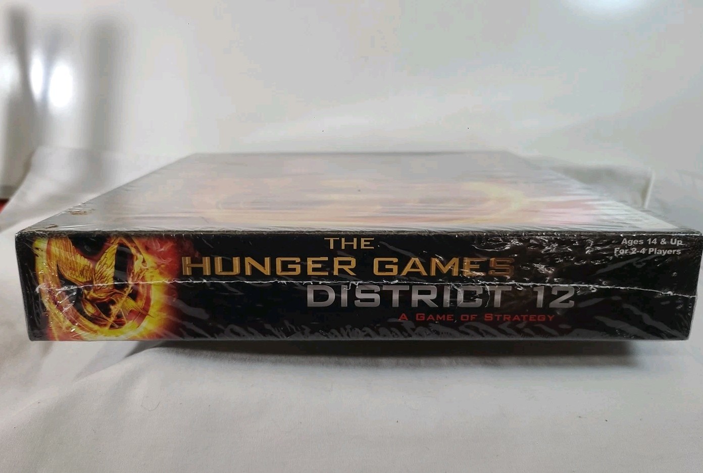 The Hunger Games District 12 Strategy Board Game Sealed 2012 Neca Wizkids