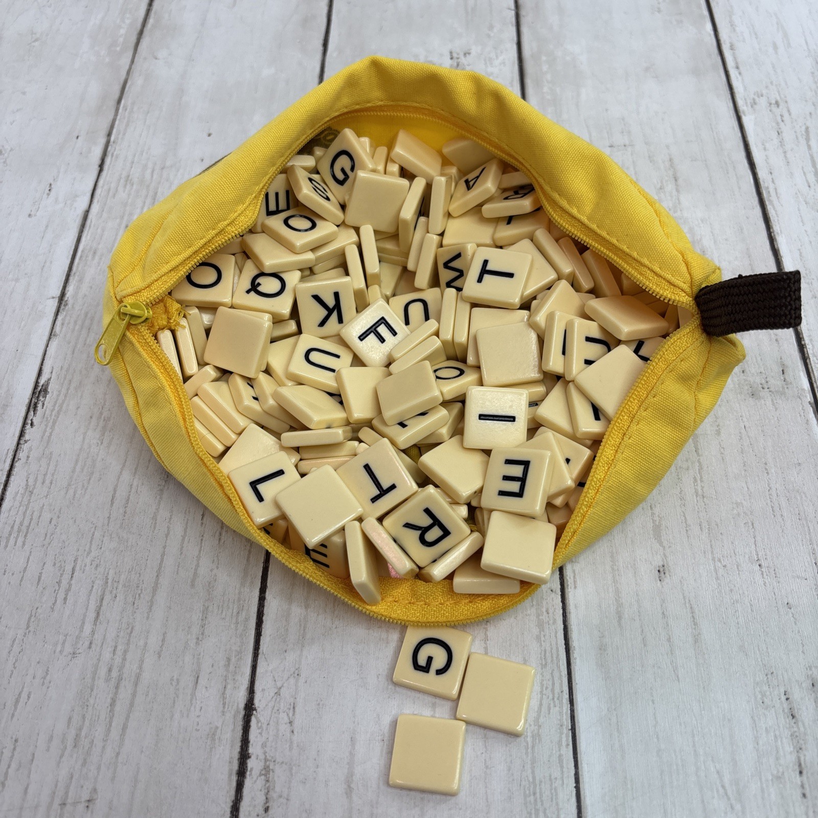 BANANAGRAMS: Double Edition Double Bananagrams Word Game