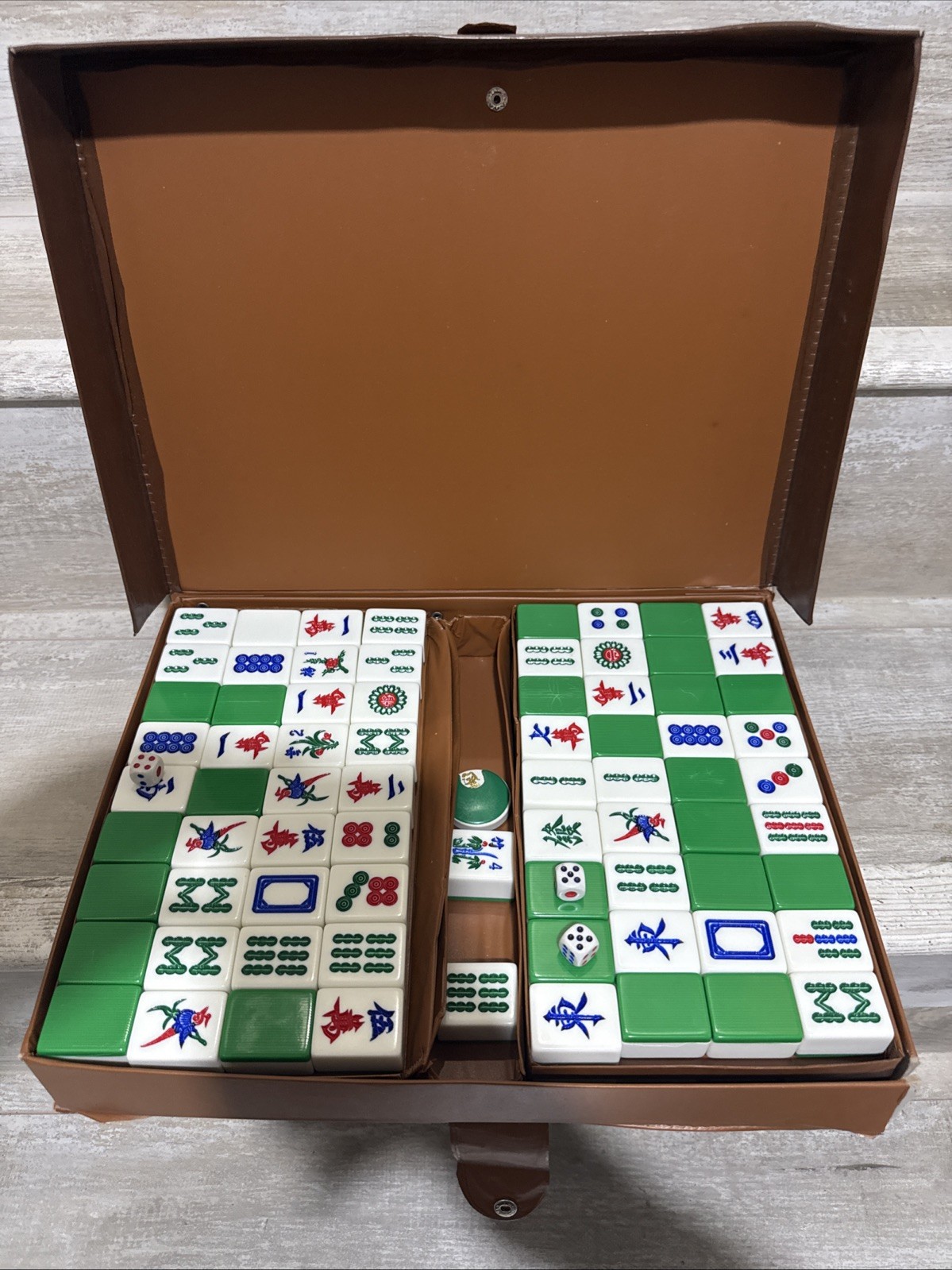 Vintage Mahjong Set 146 Melamine Tiles with Case Dice and Chips Traditional Game