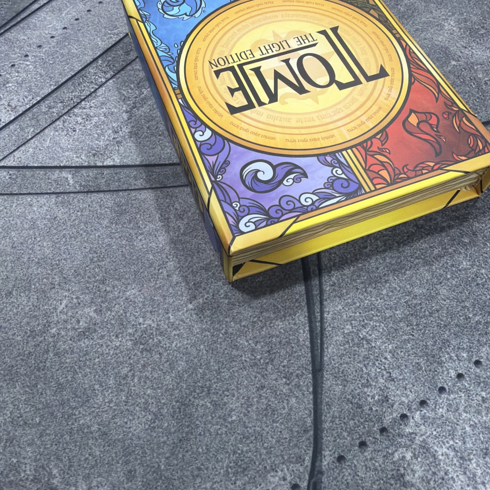 Reversal Games Tome The Light Edition Tome – The Light Ed Box VG
