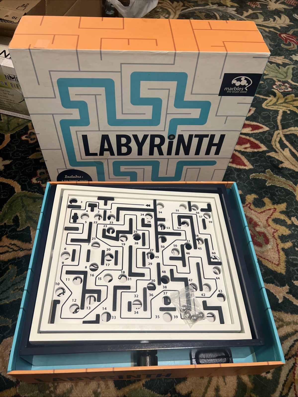 Labyrinth Marbles Brain Workshop Board Game EUC LOOKS BRAND NEW! L@@K Now WOW!!