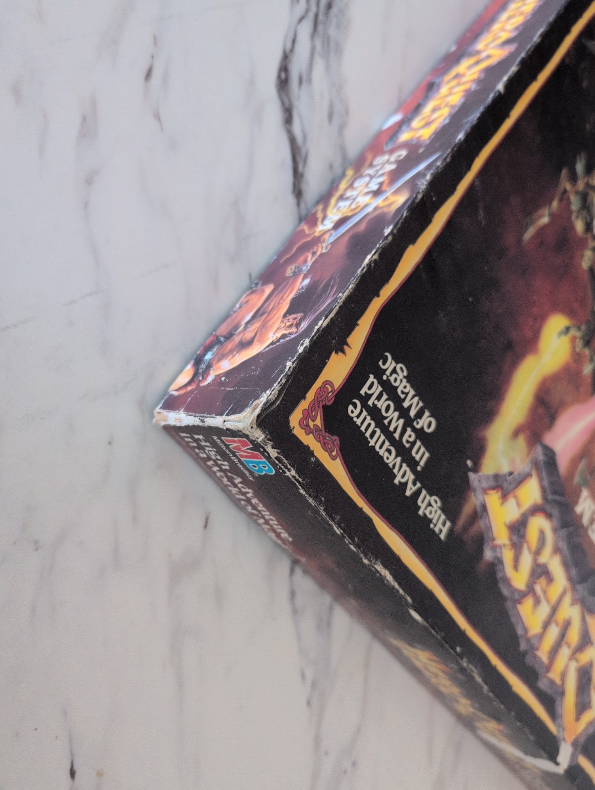HEROQUEST GAME SYSTEM Milton Bradley 1990 – 100% Complete Damaged Box