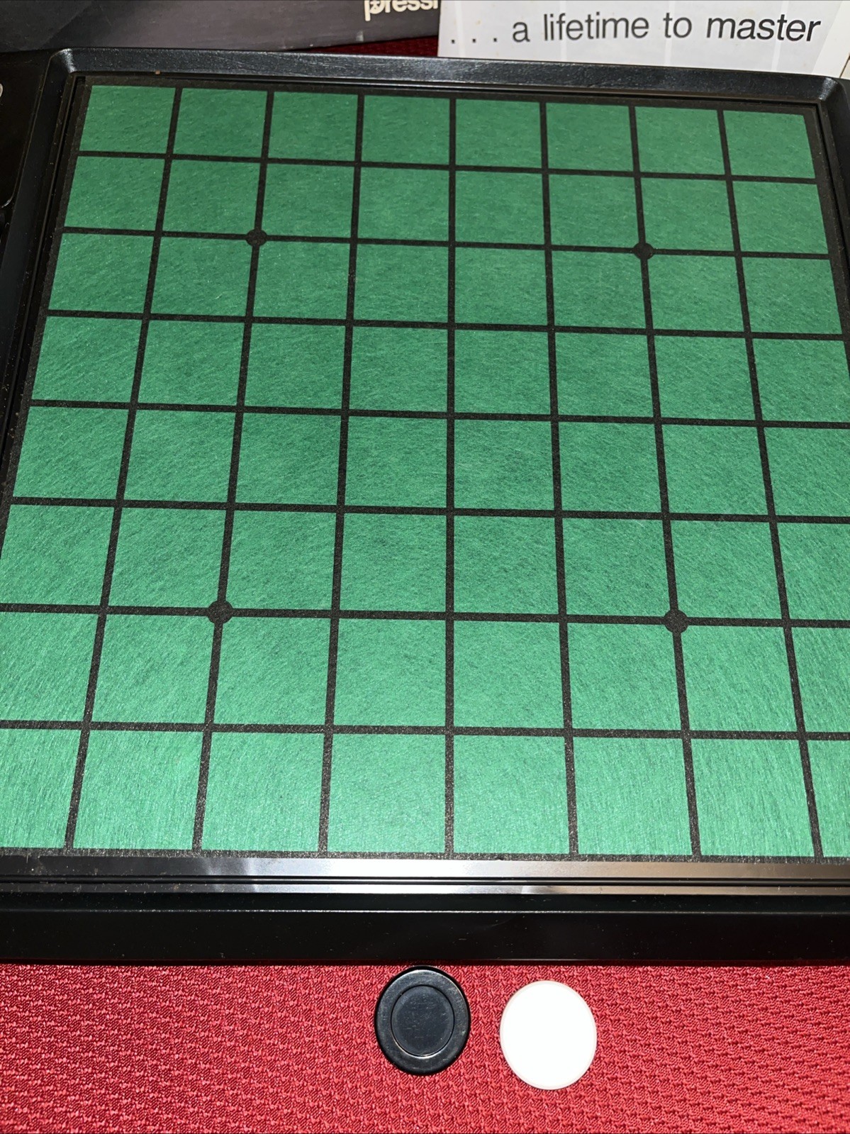Vintage 1990 Othello game Complete