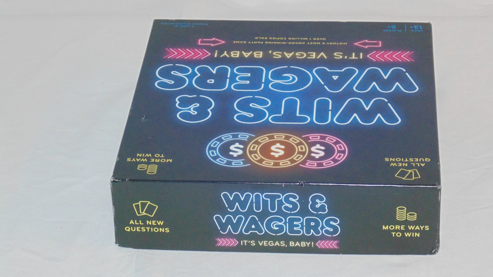 North Star Games Wits & Wagers It’s Vegas Baby