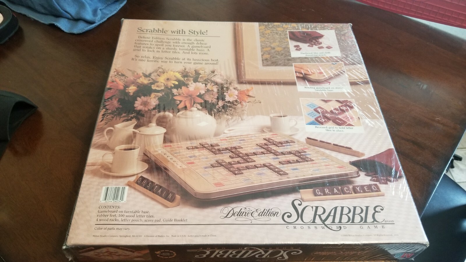 Milton Bradley 4034 Scrabble Deluxe Edition Board Game
