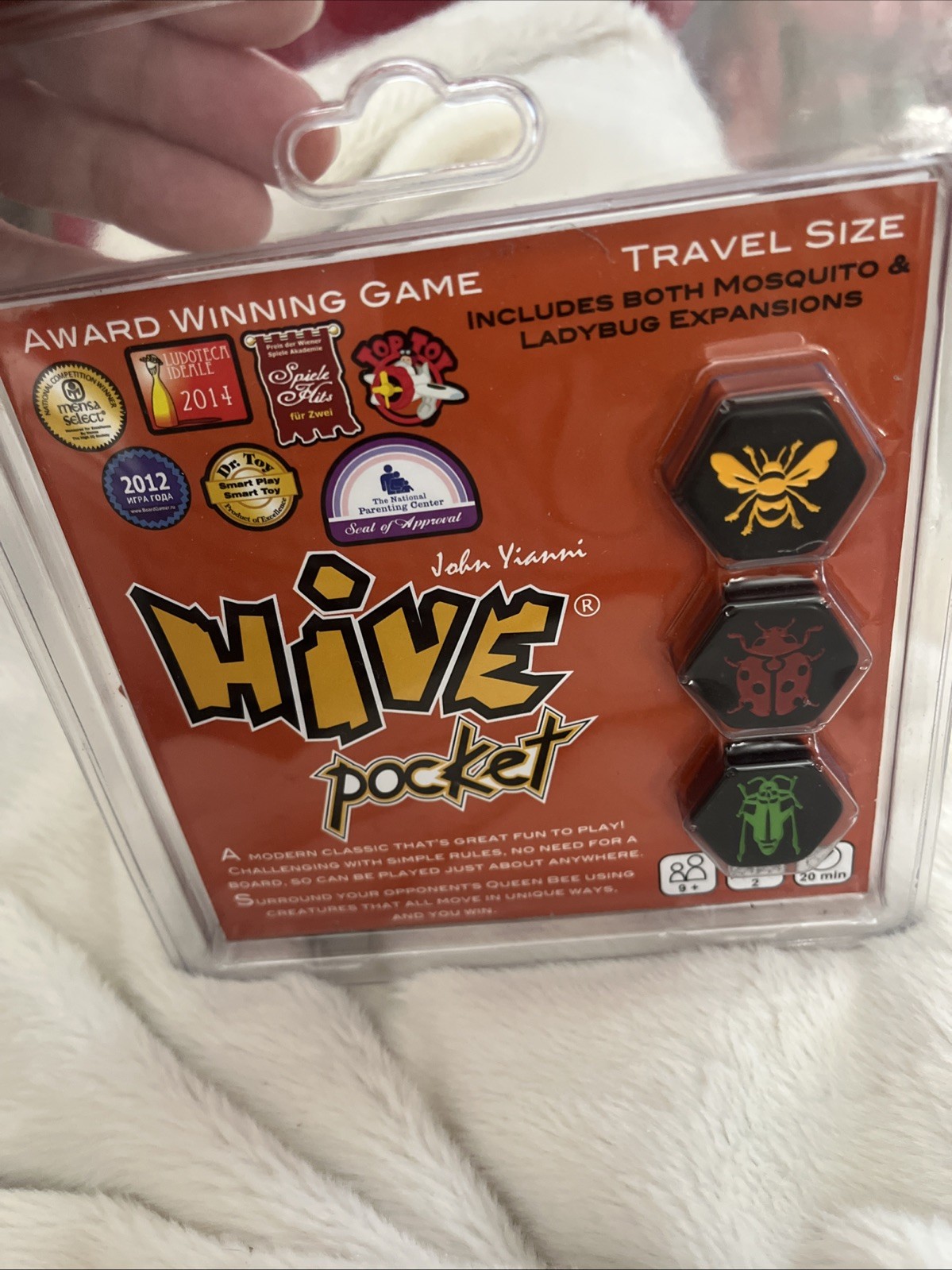 Hive Pocket Game By John Yianni Award Winning Game Travel Size NEW
