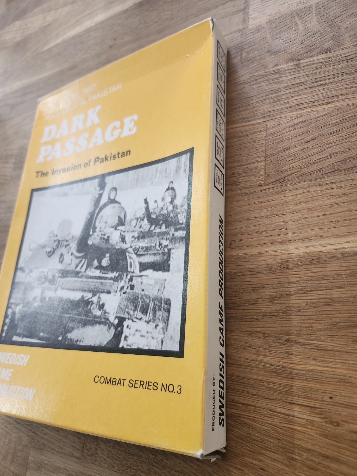 Swedish Game Prod – DARK PASSAGE – The Invasion of Pakistan Game (UNPunched)