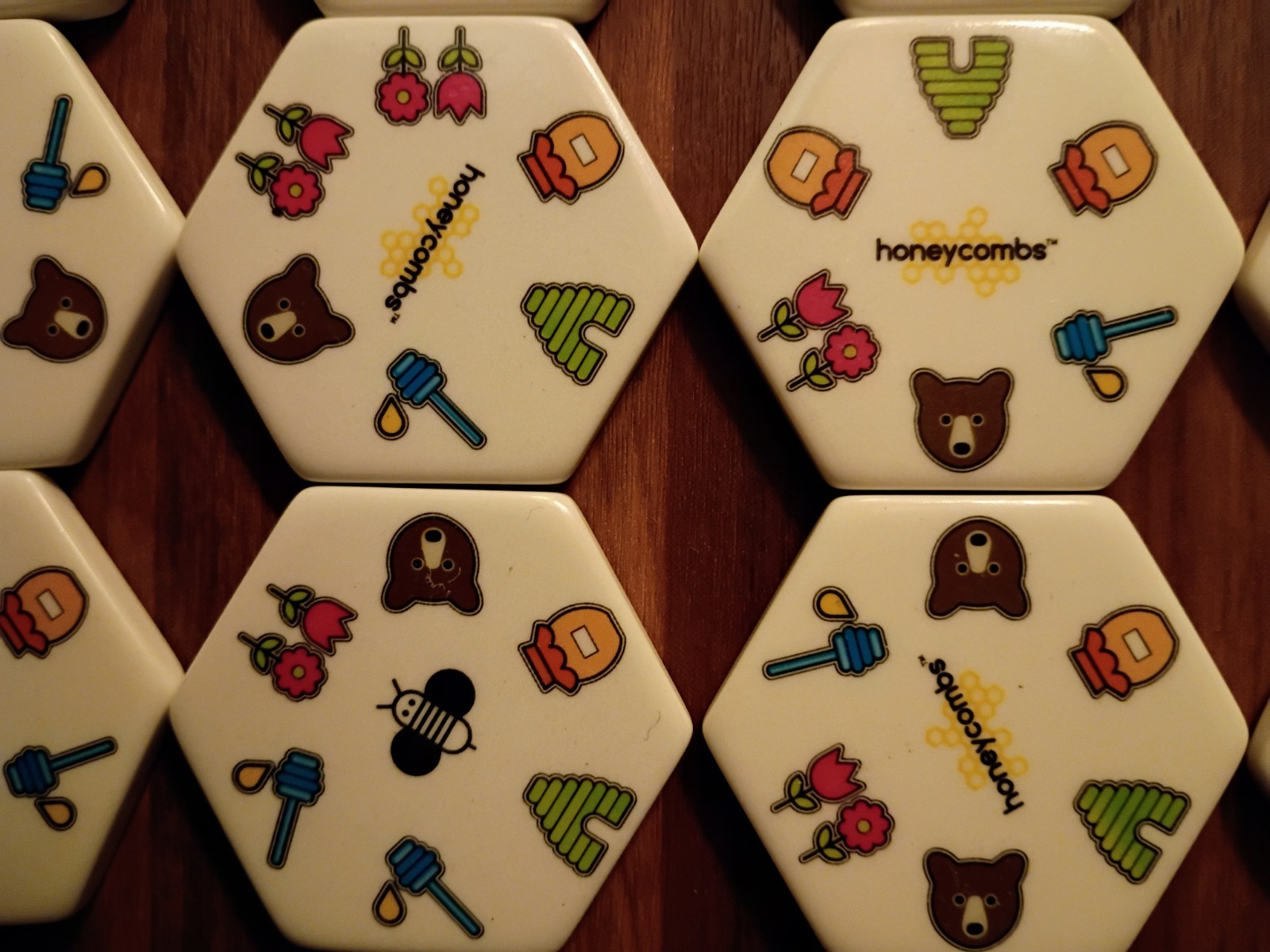 Honeycombs Tile Matching Game – Go Games – Honeycomb Tiles w/ Colorful Pictures