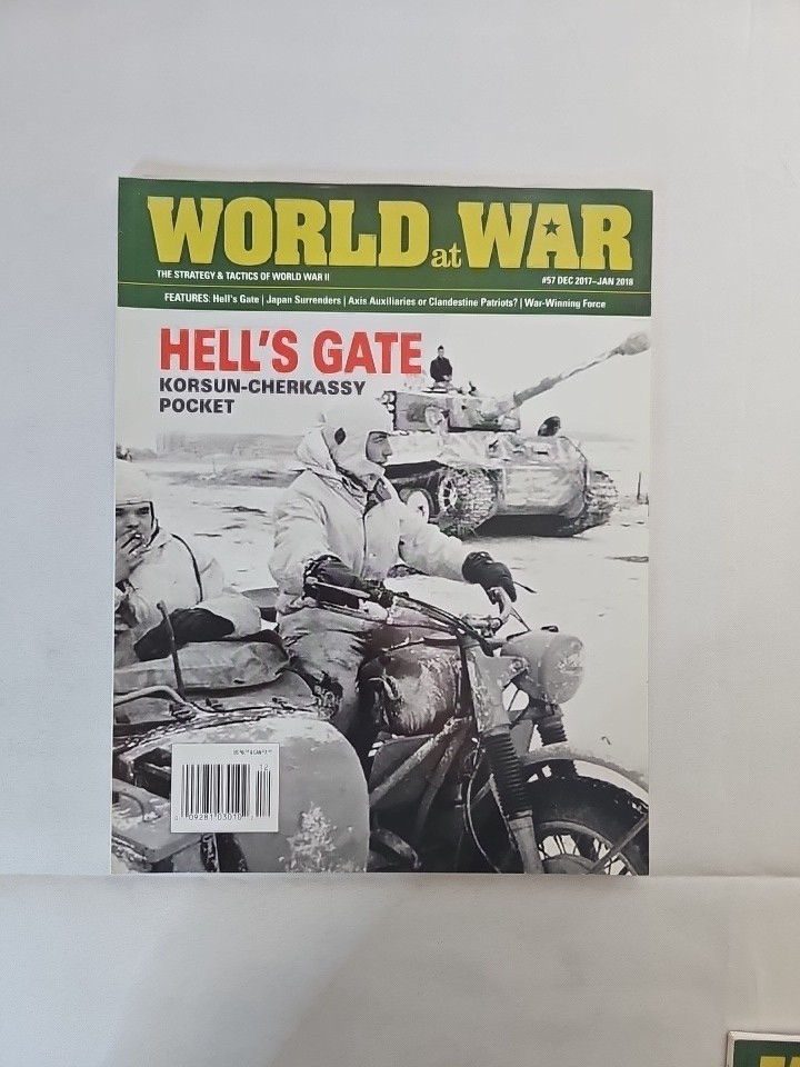 World At War Mag #57 w/Hell’s Gate Mag VG+