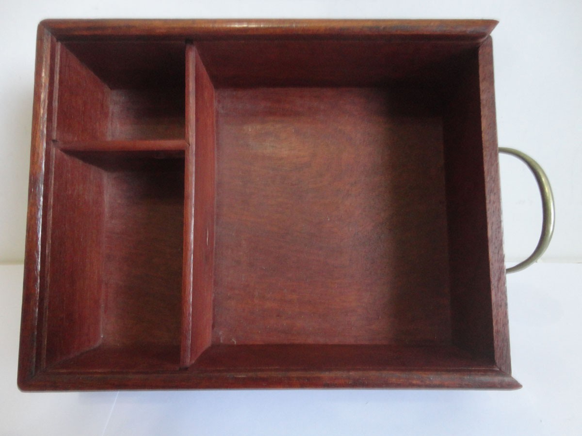VINTAGE MAH JONG SET CASE /BOX FOR OXEN BONE & BAMBOO MAH JONG SET WITH NO TILES
