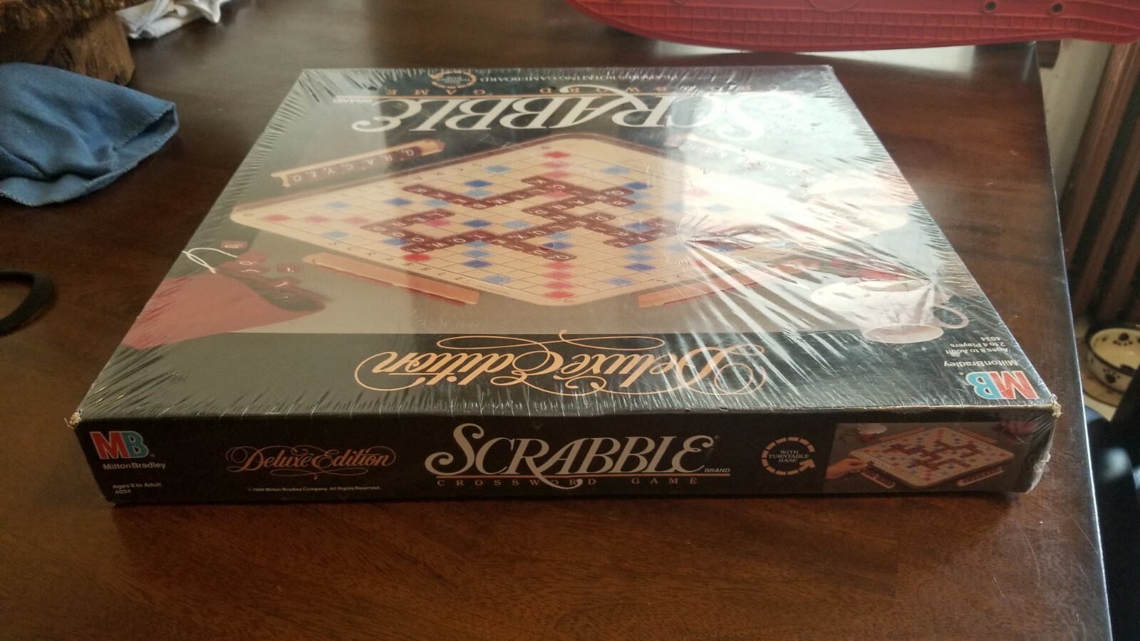 Milton Bradley 4034 Scrabble Deluxe Edition Board Game