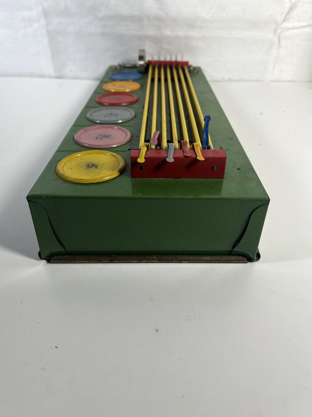Antique GEE-WIZ No. 40 Wolverine Supply Toy Metal Horse Racing Game
