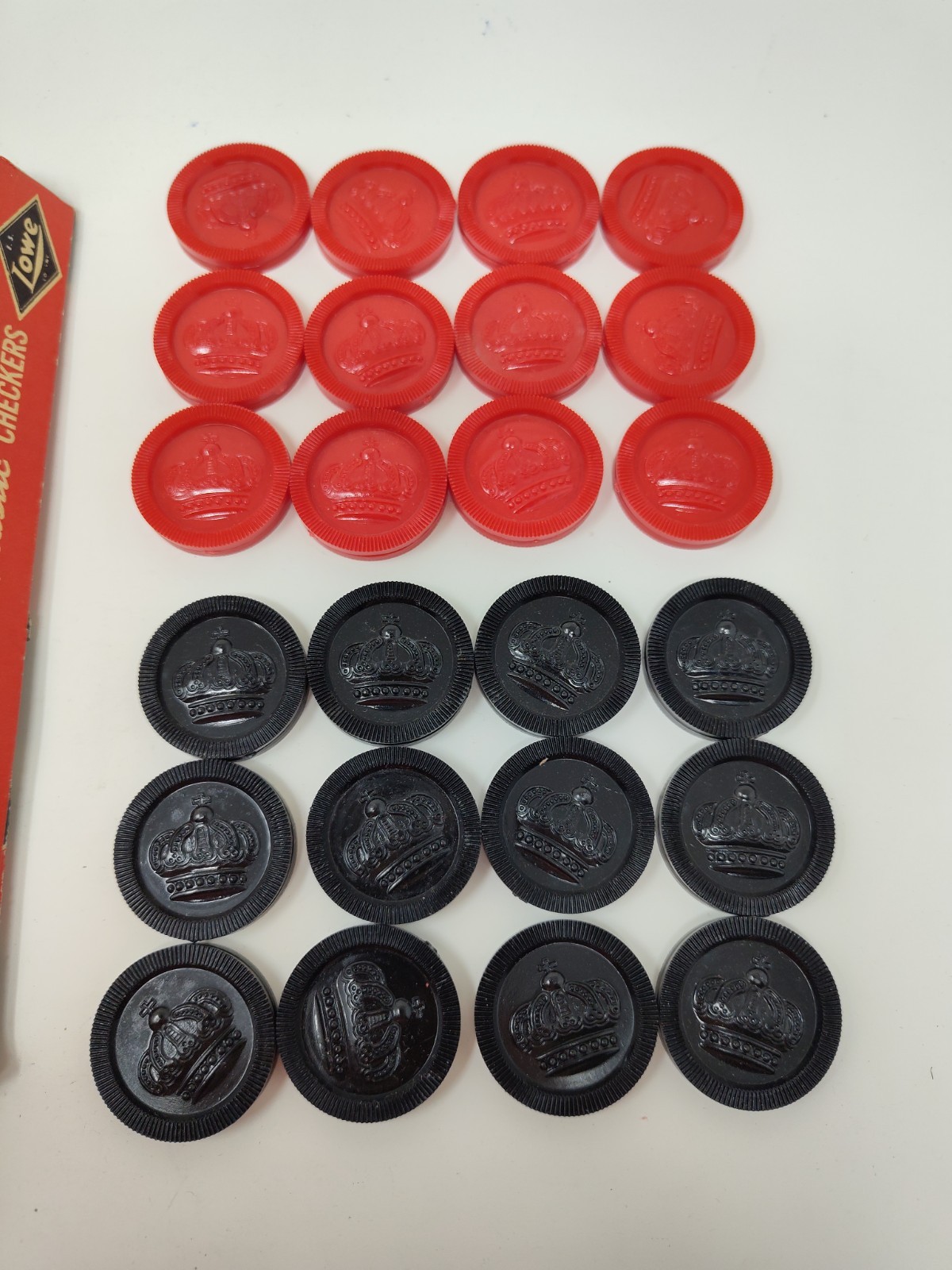 Vintage E.S. Lowe 24 Plastic Red/Black Interlocking Checkers No 849 ST33