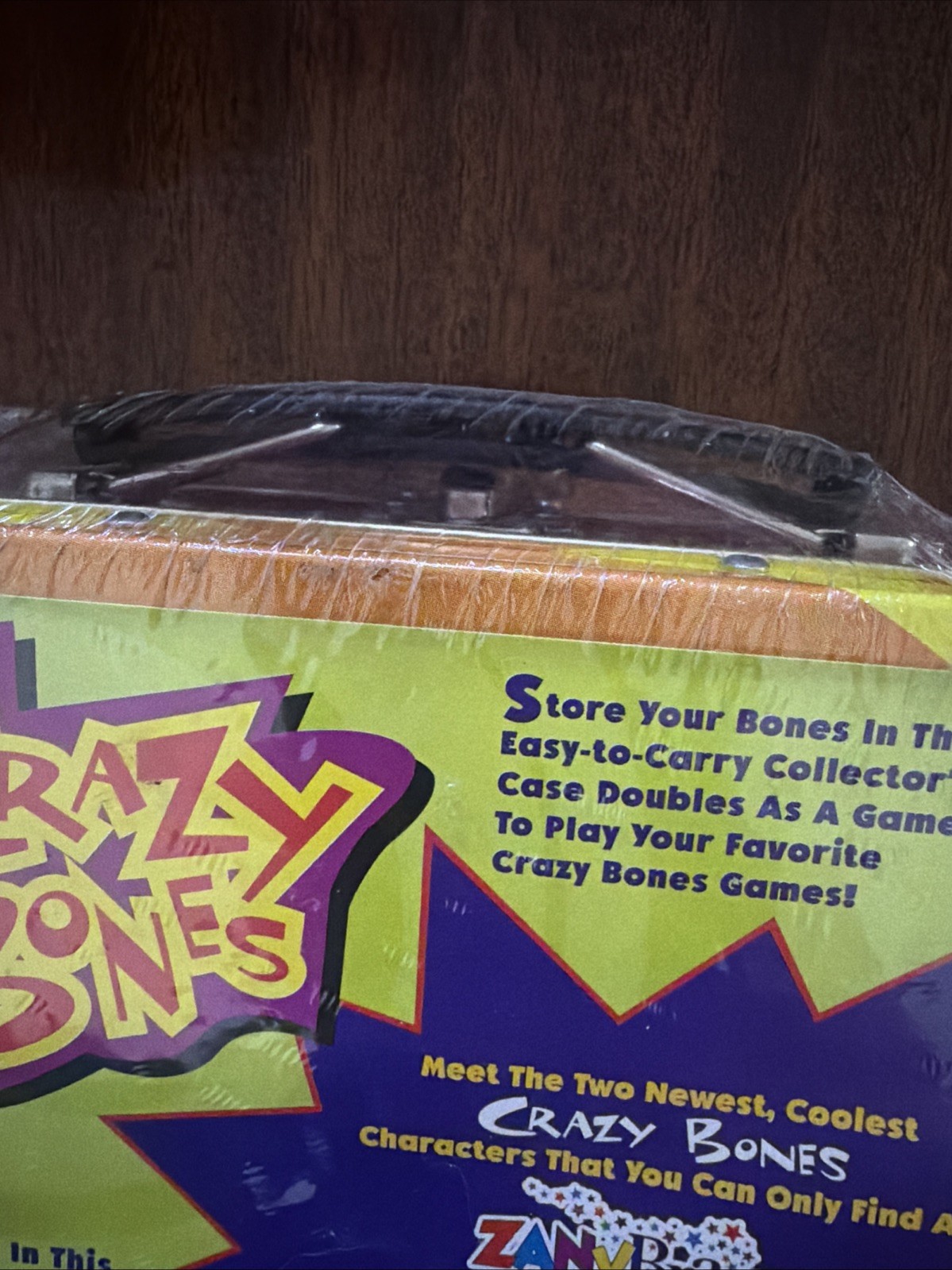 SUPER Rare Sealed Gogos Crazy Bones Zainy Brainy Lunchbox Exclusive Gold READ