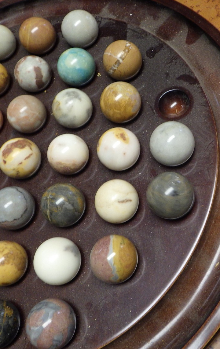 Vintage Marble Solitaire Wood Board Stone Marbles Game 1994 Bombay Company C2