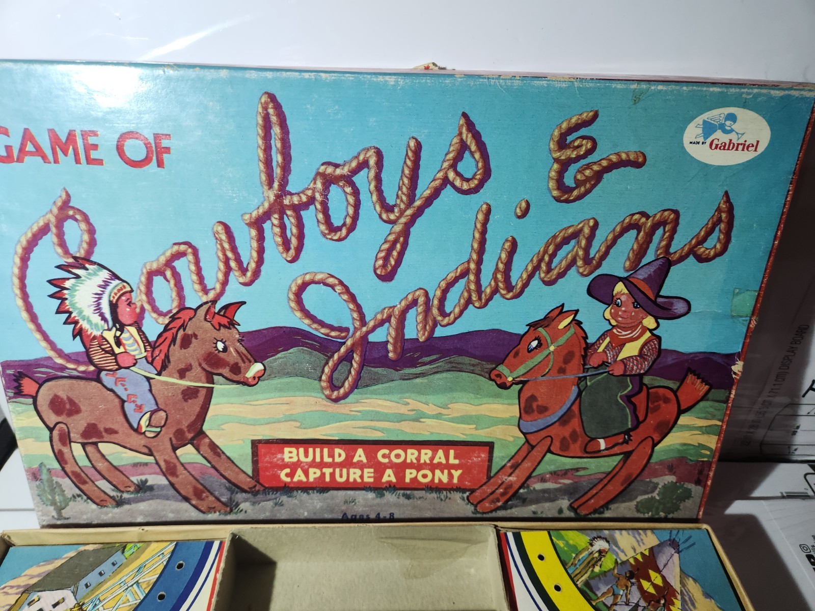 GAME OF COWBOYS AND INDIANS 1950 SAML GABRIEL SONS GREAT GRAPHICS WOODEN PIECES