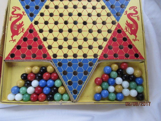 VTG Chinko Checko Marblo Berry Pink Inc Chinese Checkers Game Glass Marbles