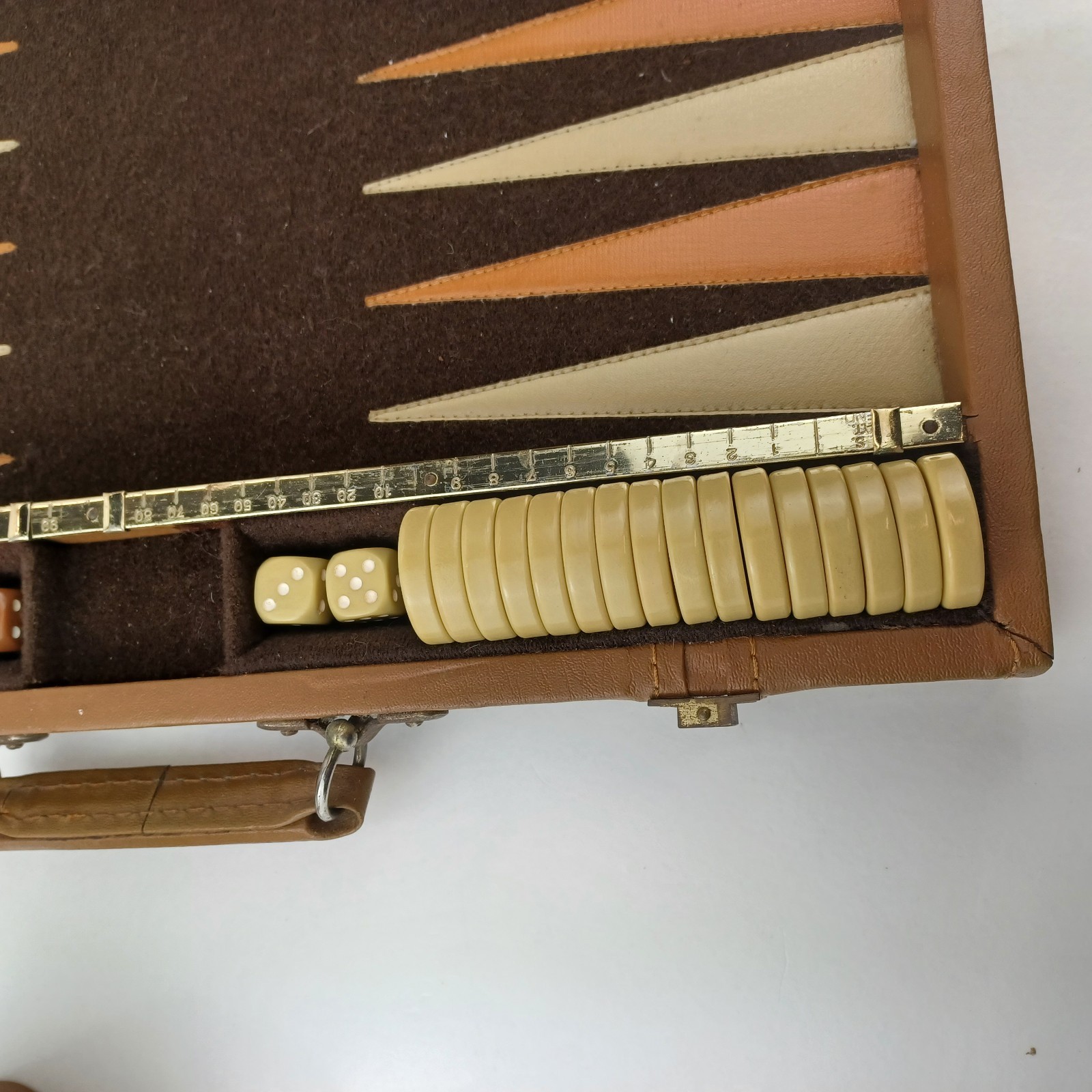 VTG Aries Travel Backgammon Set Brown Tan Orange Brass Score Slider 20″ x 15.5″