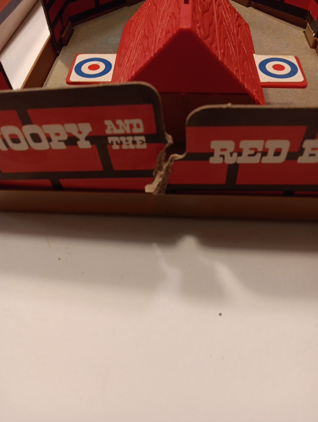 Vintage 1970, Milton Bradley, Snoopy and the Red Baron Skill and Action Game