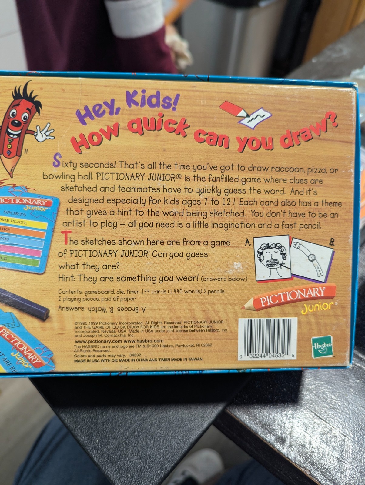 PICTIONARY JUNIOR Board Game 100% READY to PLAY 1993 VINTAGE AWARD WINNER