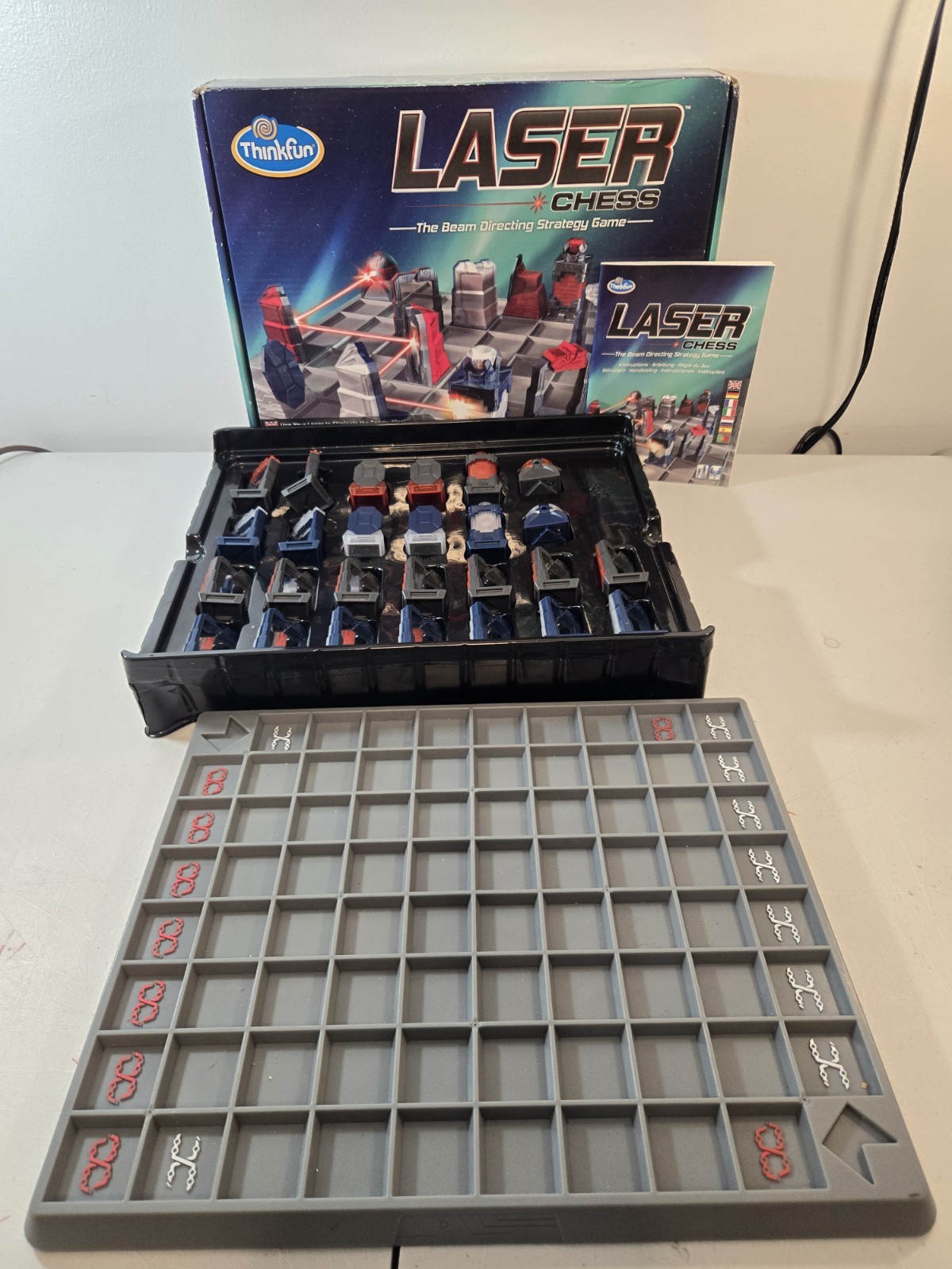 Laser Chess Thinkfun Board Game – Complete!