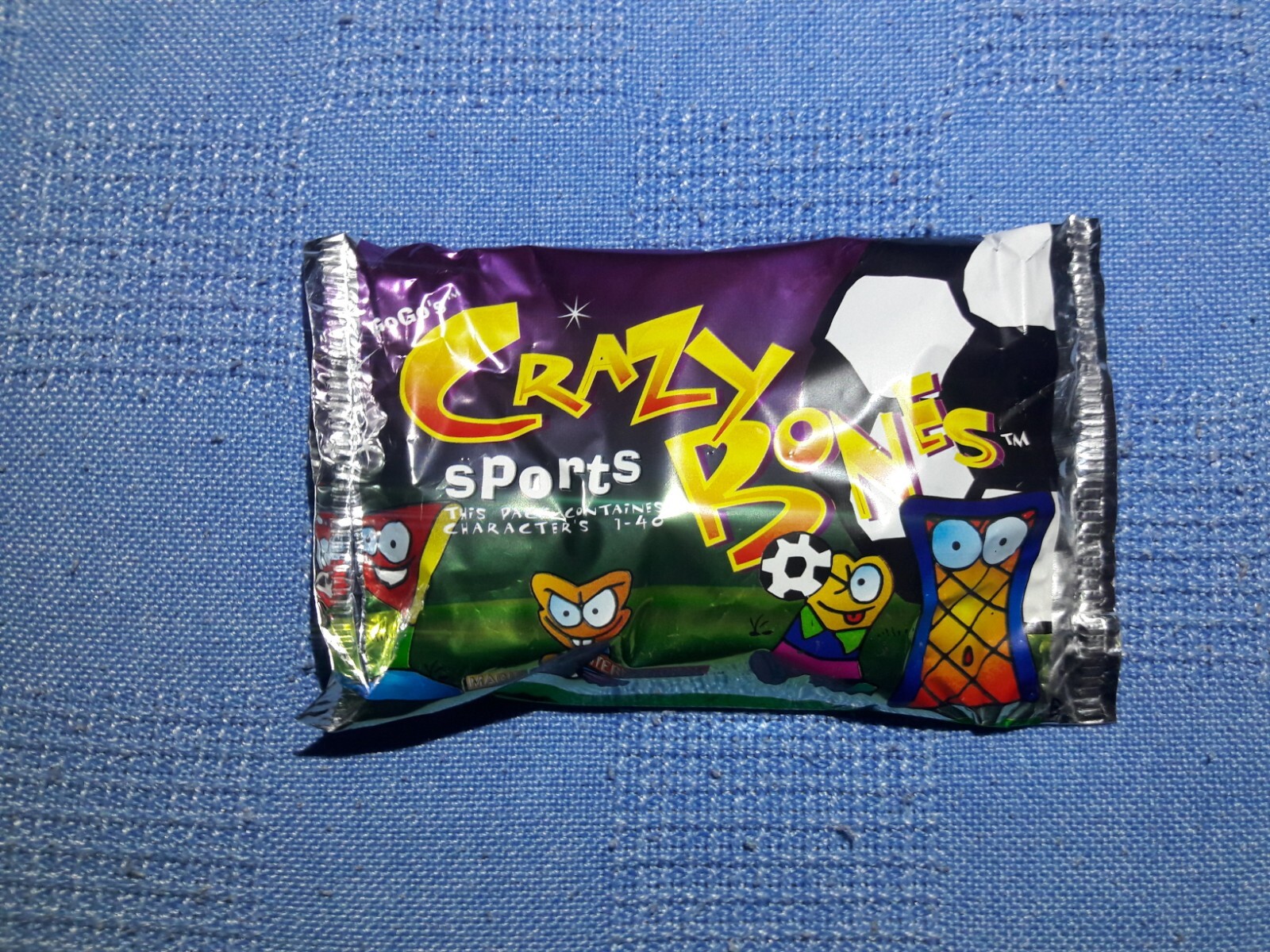 ☆ 36 SEALED PACKS GoGo’s CRAZY BONES “SPORTS” w/ DISPLAY BOX ☆ RARE FIND ☆
