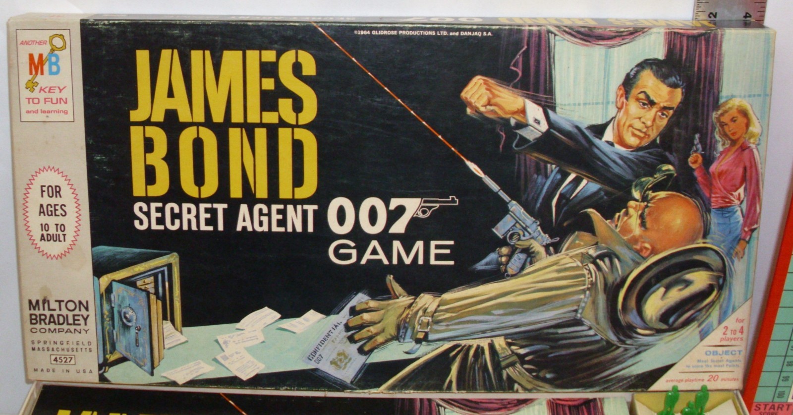 JAMES BOND SECRET AGENT 007 BOARD GAME SEAN CONNERY 1964 MILTON BRADLEY COMPLETE