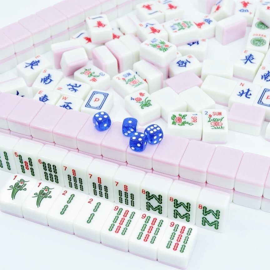 American Mahjong Game Set, 166 Numbered Melamine Tiles (1.4″), 4 Dice, 80 Poker