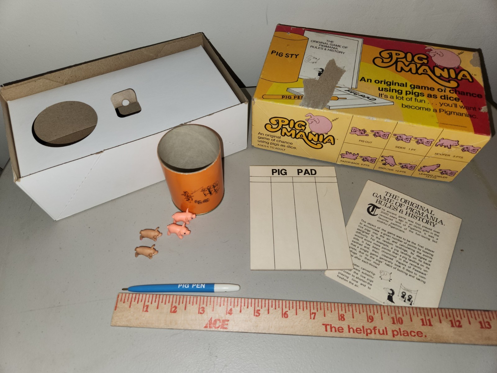 1977 Vintage PIG MANIA Dice Game Pig Stye Cup 2 Pigs Manual Pen Note Pad READ