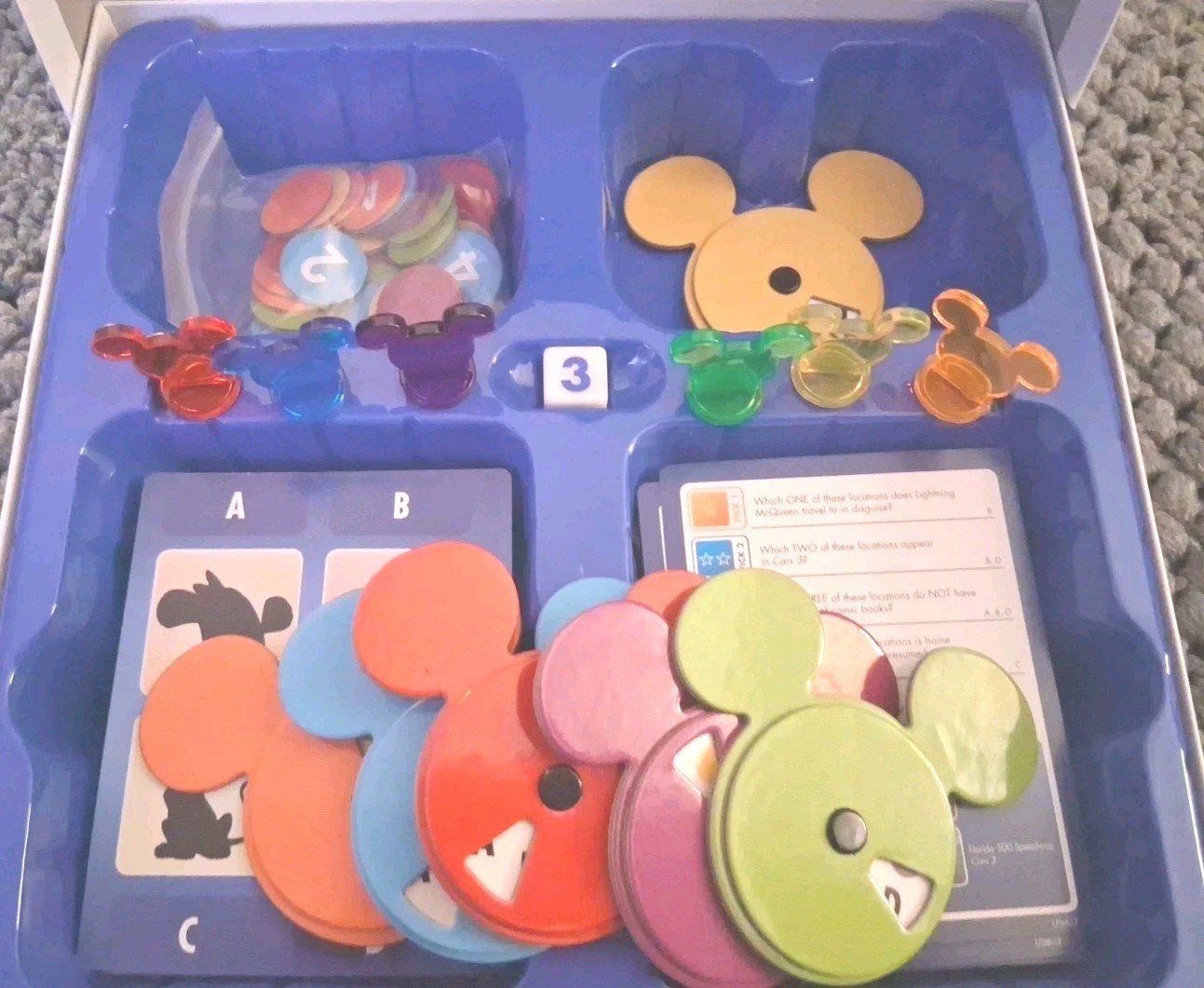 NEW Pictopia Disney Edition The Ultimate Picture Trivia Family Game Ravensburger