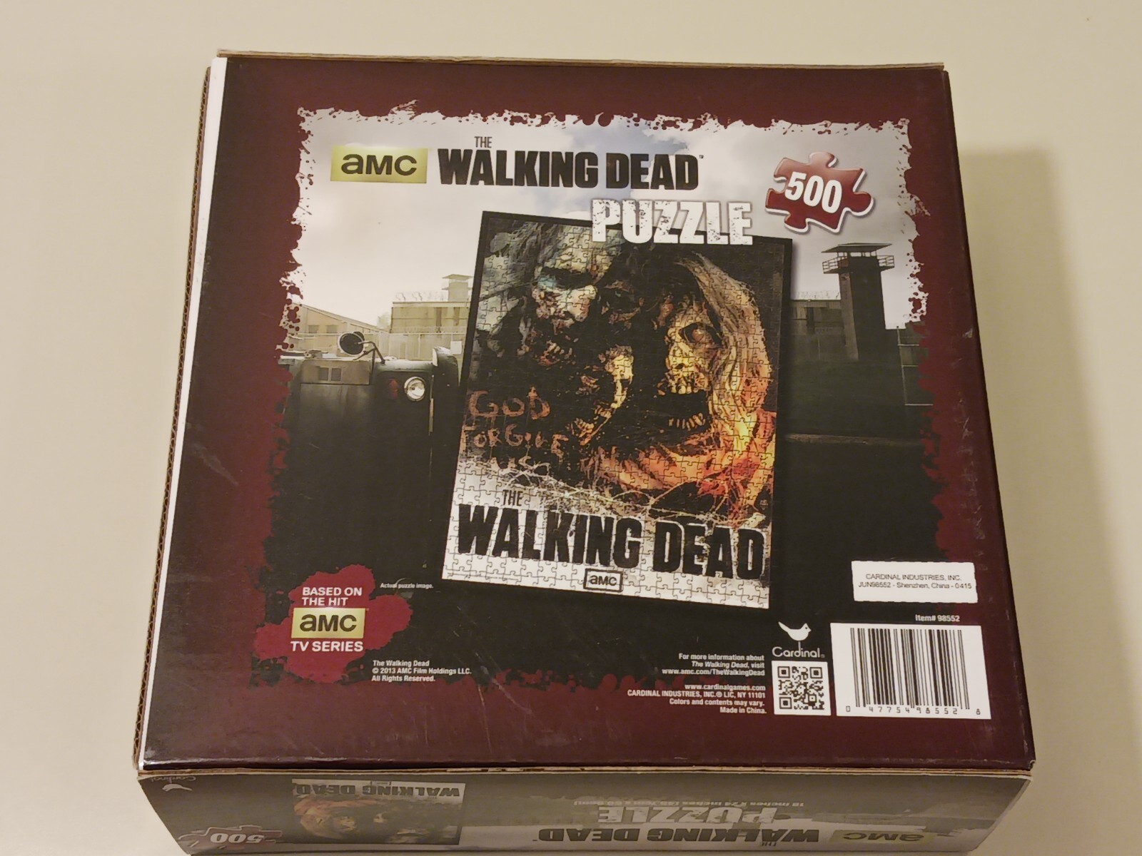 The Walking Dead Lot 4 Shot Glasses 1 Dice Game 3 Jigsaw Puzzles 1 Wall Clock