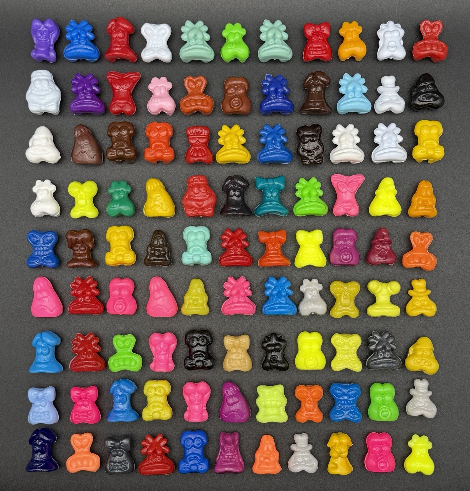 Classic Gogo’s Crazy Bones Series 1 Lot of 100 Mixed Figures Solid Variants