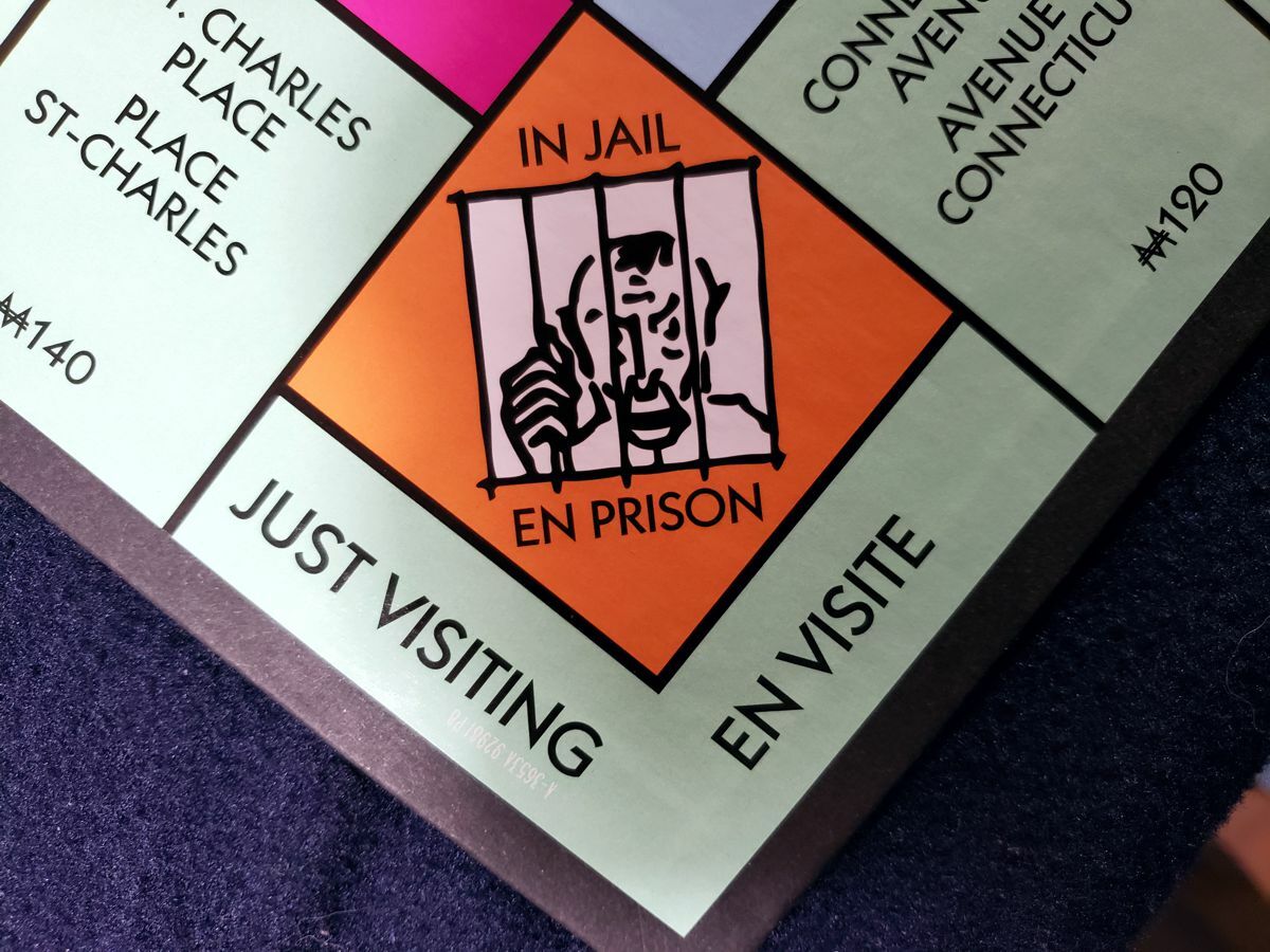 Parker Brothers Hasbro Monopoly Board Game Bilingual French / English – NEW