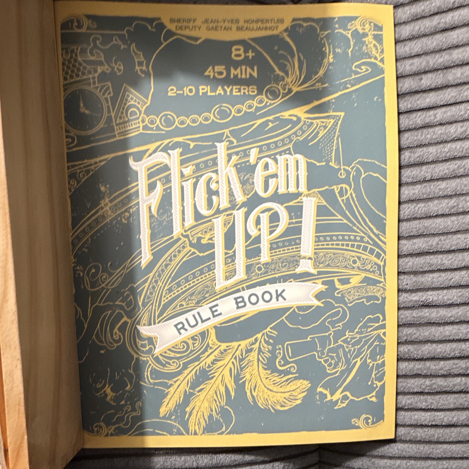 Flick ’em Up! Board Game Original Wooden Crate Version 2015 2-10 8+ Complete