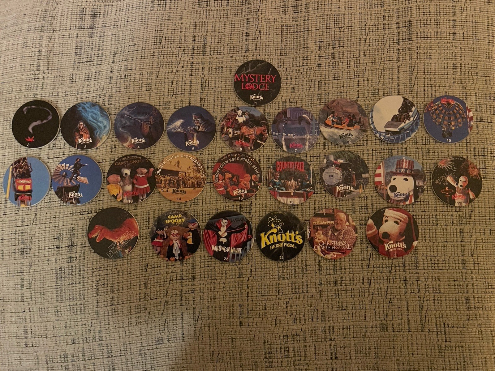Vintage 1994 Knotts Berry Farms Complete Set Of Pogs (Stored In Sleeve)