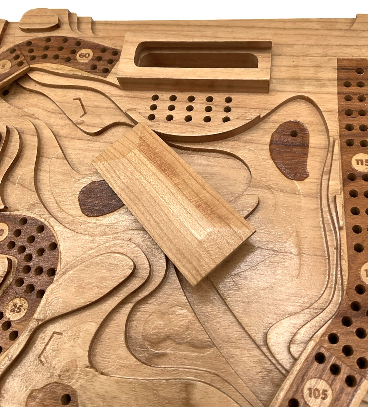 Handmade Cribscapes 3-D Golf Inspired Cribbage Board Made in Canada Card Game