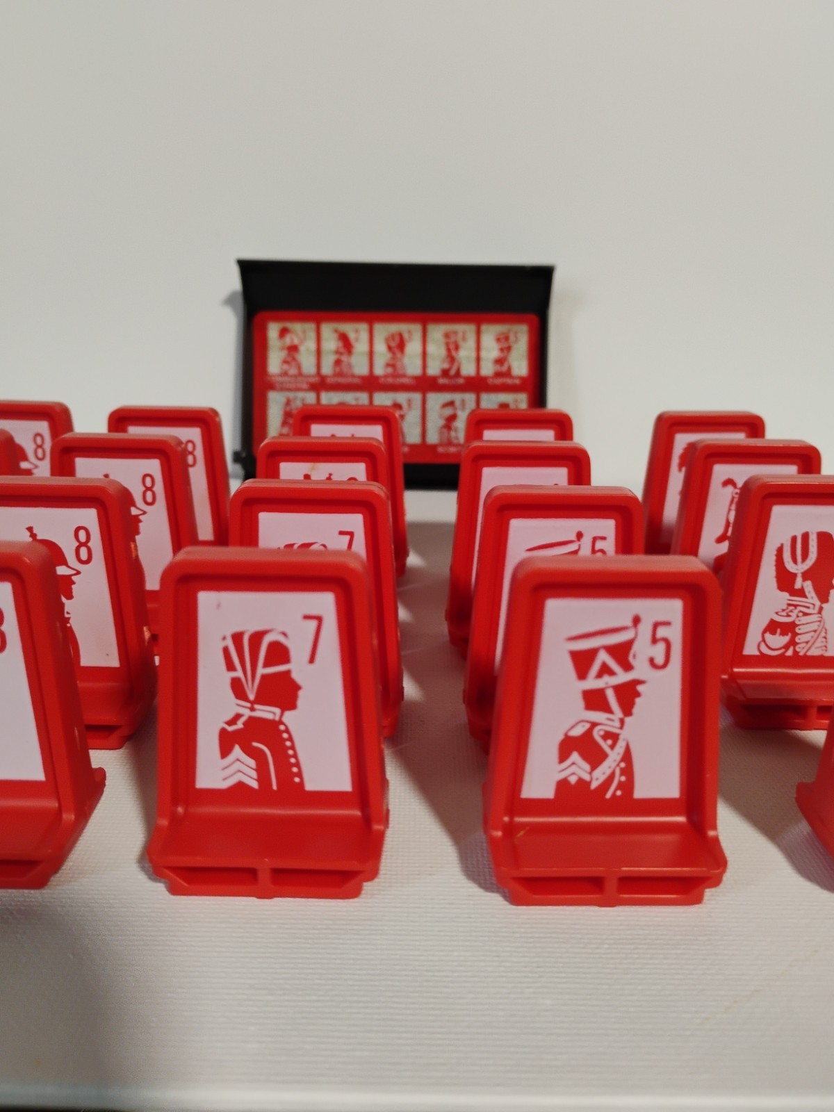 Vintage Milton Bradley Electronic Stratego 20 Game Pieces And 1 Cover