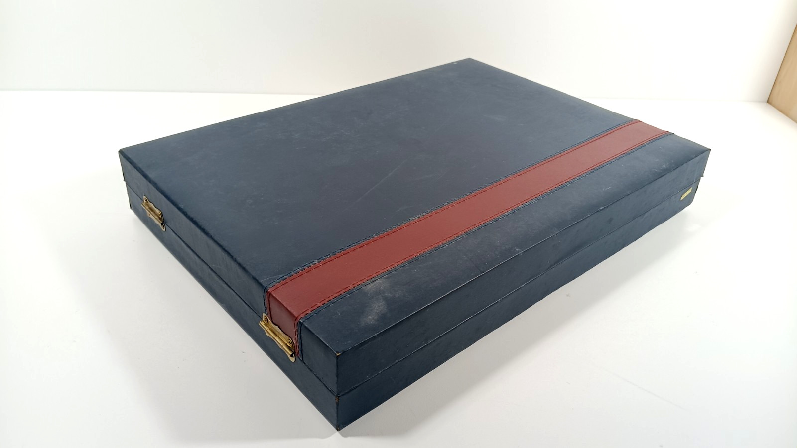 Castle Classics Game Case Backgammon Chess Checkers Dominoes Poker Dice