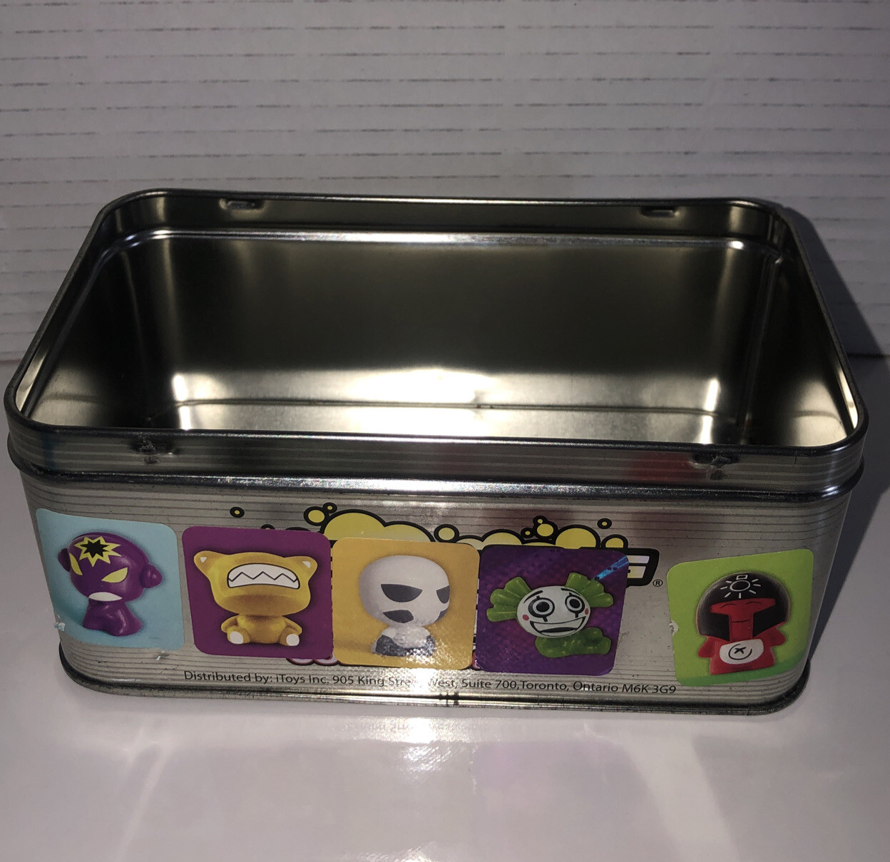 Gogos’ Crazy Bones Figures x 35 Lot Bundle and tin with stickers on it. see pic.