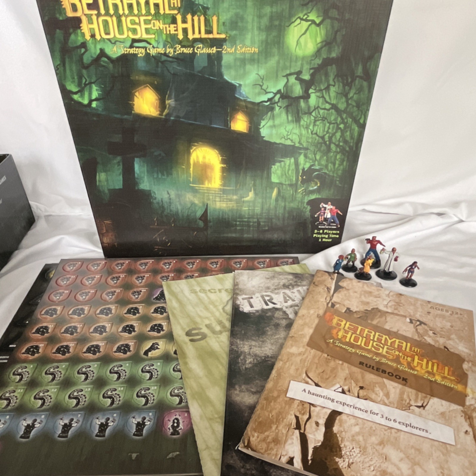 Betrayal at House on the Hill 2nd ed. Horror Board Game Dice 12+ 3-6