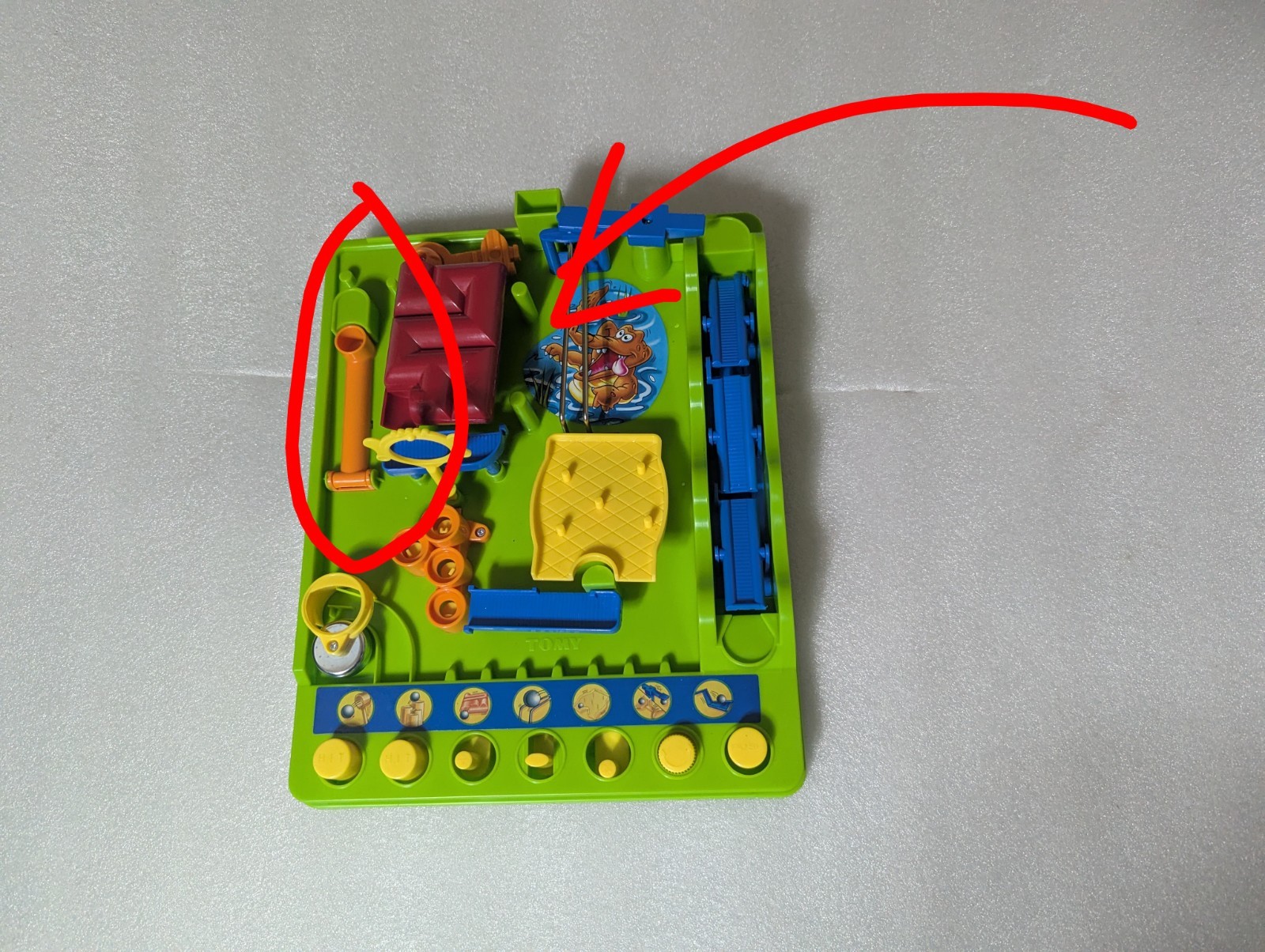 REPLACE PART: ORANGE SCOOP SWIVEL TOMY Screwball Scramble Marble Run 2022 Game