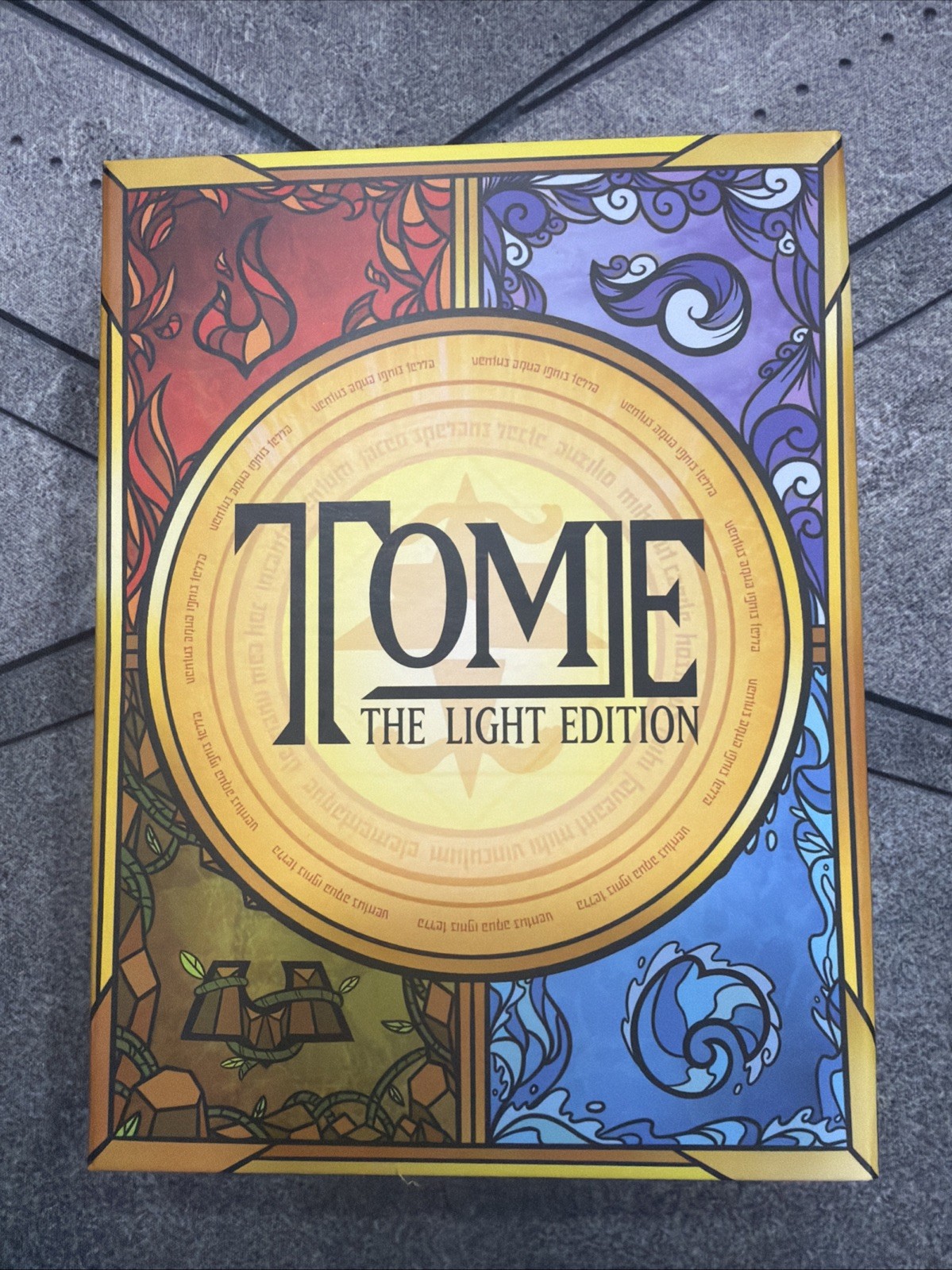 Reversal Games Tome The Light Edition Tome – The Light Ed Box VG