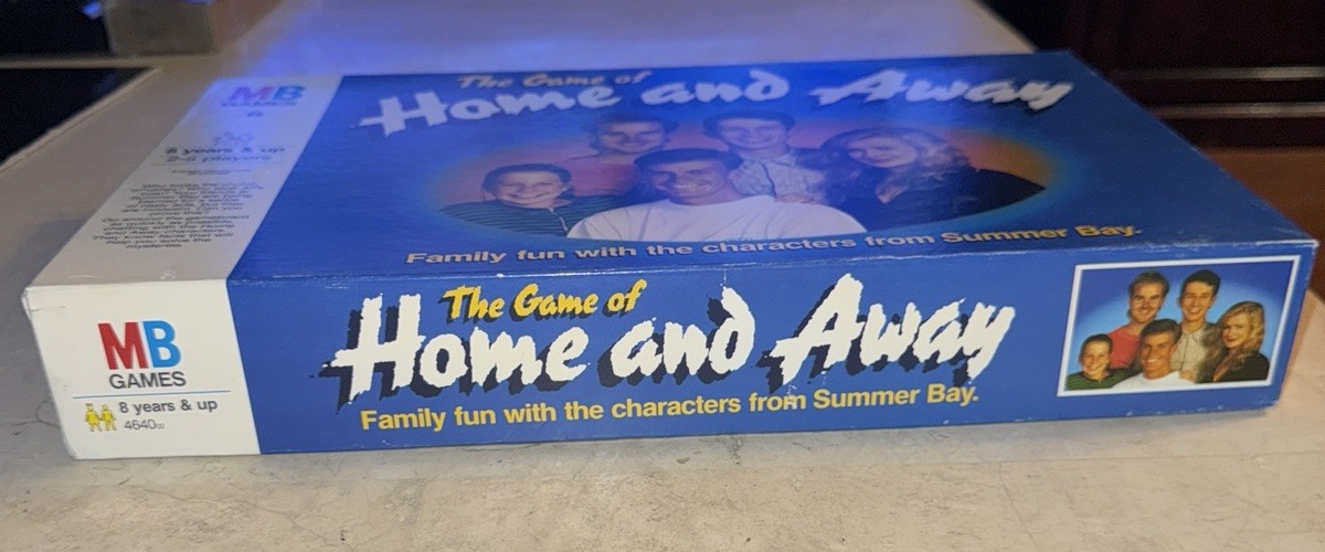 Home & Away Australian TV Show Board Game W/Characters From Summer Bay Complete