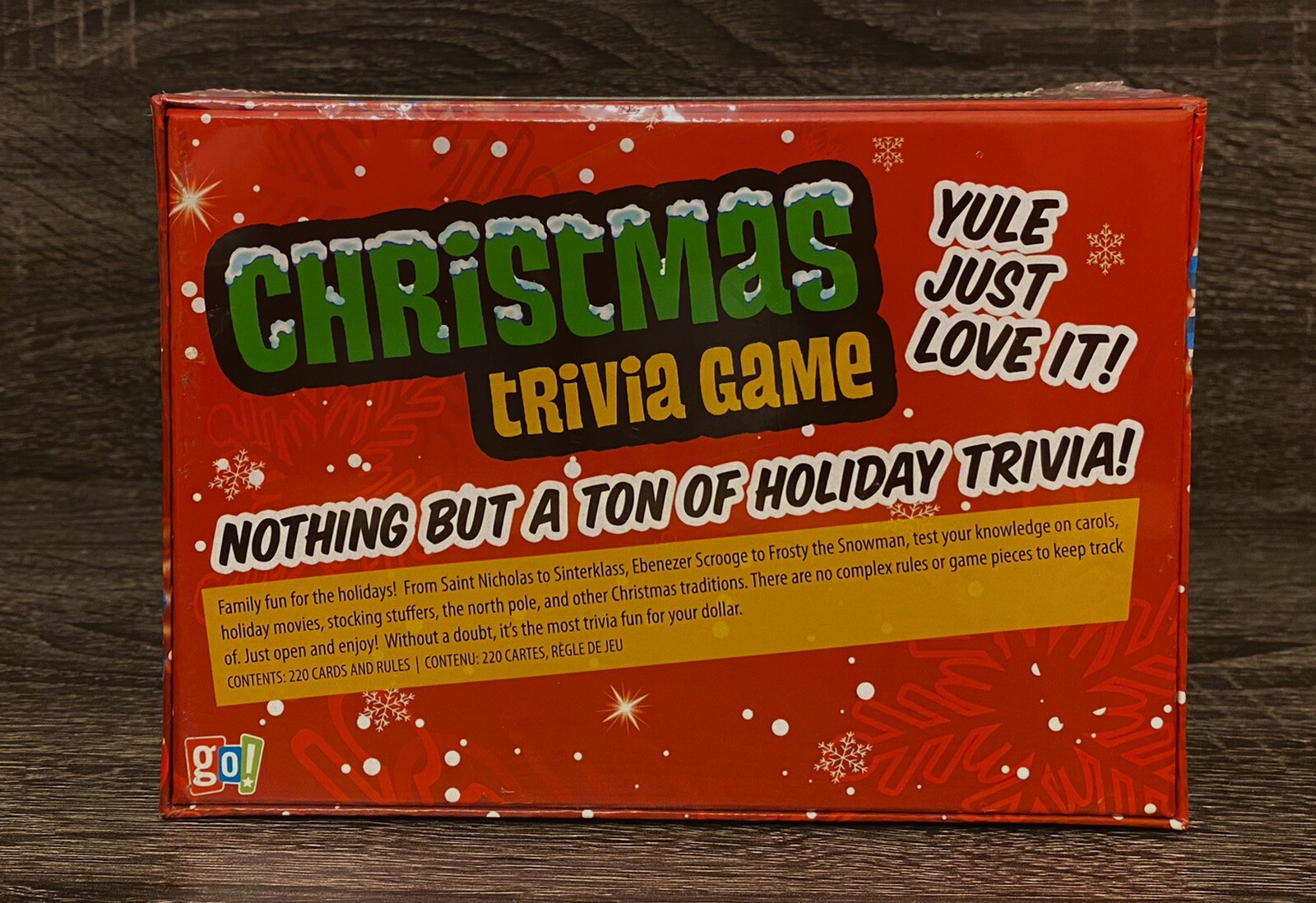 Cobble Hill Christmas Trivia Game – Portable Car Activity – Ages 12 and Up Xmas